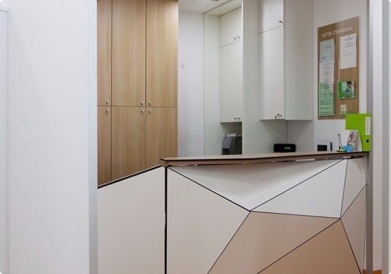 Барные и административные стойки